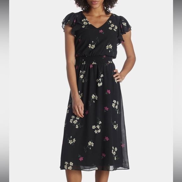 Vince Camuto Dresses & Skirts - Vince Camuto Floral Print Flutter Sleeve V Neck Smocked Waist Midi Dress